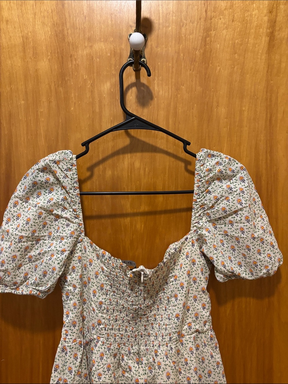 Puff-Sleeve Floral Midi Dress in Cream with Orange Print - Picture 8 of 9